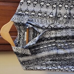 Equipment size small 100% silk long sleeve shirt